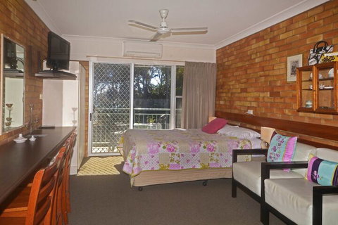 Shelly Beach Motel - Sydneys Hotel 6
