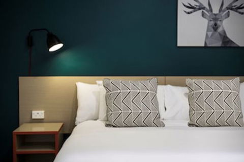 Greenacre Hotel - Sydneys Hotel 0
