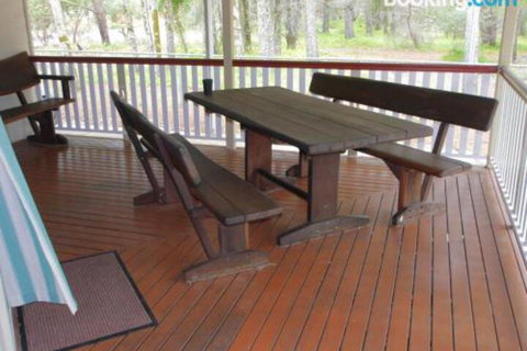 Island Haven - Sydneys Hotel 0