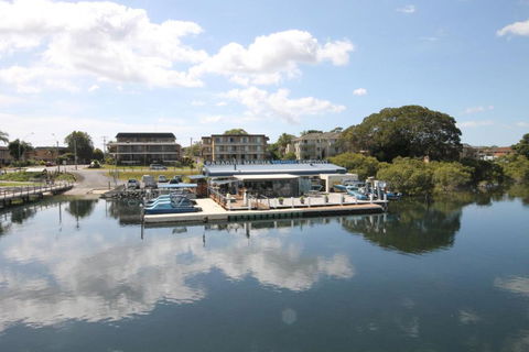 CHILL OUT LAKESIDE At FORSTER - Sydneys Hotel 3
