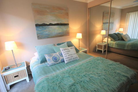CHILL OUT LAKESIDE At FORSTER - Sydneys Hotel 4