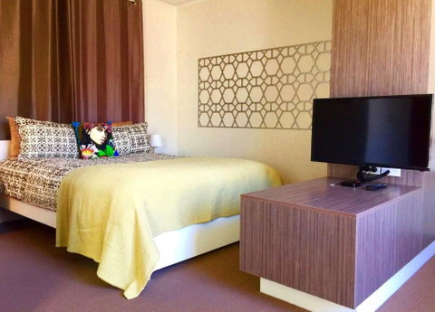 The Chee Bondi - Sydneys Hotel 2