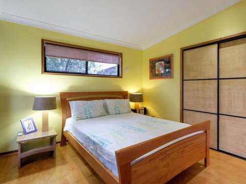 Five Bimba (Tractor House) - Sydneys Hotel 2