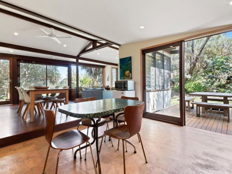 Laguna House - Sydneys Hotel 6