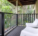 Straddie Beach House 2 - Sydneys Hotel