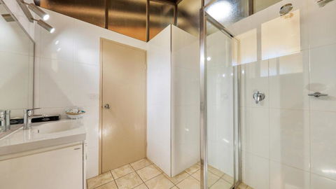 All Travellers Motor Inn - Sydneys Hotel 4