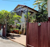 Tropic Days Backpackers - Sydneys Hotel