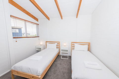 Acacia Cottage - Sydneys Hotel 6
