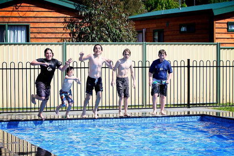 Riverglen Holiday Park - Sydneys Hotel 0