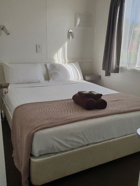 Riverglen Holiday Park - Sydneys Hotel 4