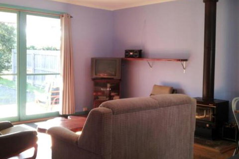 Anglesea Backpackers - Sydneys Hotel 3