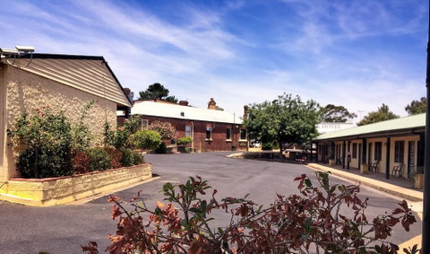 Ten Dollar Town Motel - Sydneys Hotel 4