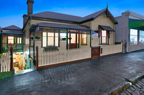 Benambra Bed & Breakfast - Sydneys Hotel 4