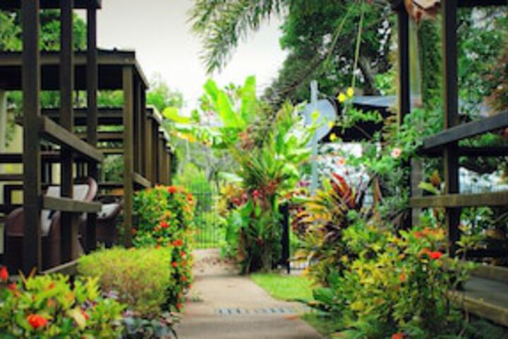 Horn Island QLD Sydneys Hotel