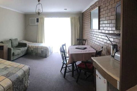 Cardigan Lodge Motel - Sydneys Hotel 5