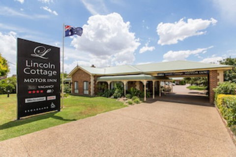 Lincoln Cottage Motor Inn - Sydneys Hotel 0