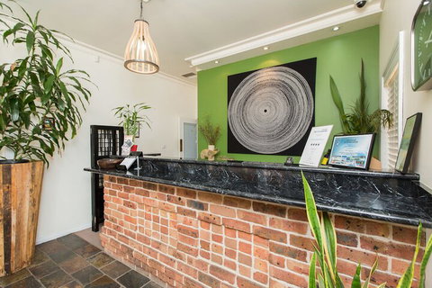 Lincoln Cottage Motor Inn - Sydneys Hotel 2