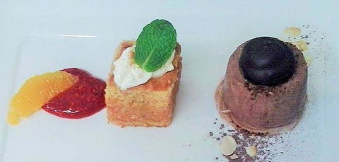Au Pear - Sydneys Hotel 17