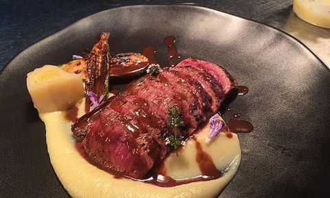 Au Pear - Sydneys Hotel 5