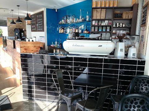 Aura Cafe Restaurant Bar - Sydneys Hotel 0