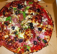 George's Pizza - Sydneys Hotel