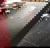 KFC - Sydneys Hotel