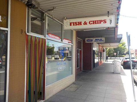 Altona Bay Fish And Chips - Sydneys Hotel 0