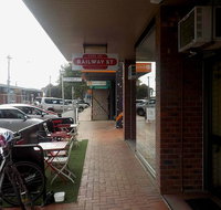 Cafe on Railway St. - Sydneys Hotel