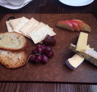 Wildwood Grill and Tavern - Sydneys Hotel