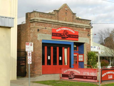 Old Fire Station - Sydneys Hotel 0