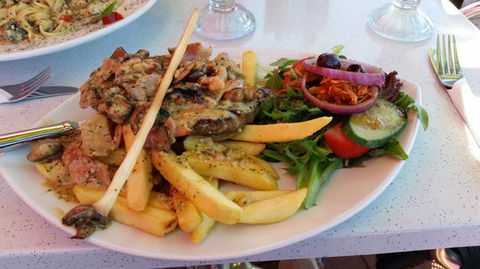 Cafe Amphora - Sydneys Hotel 33