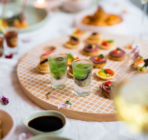 Cafe Amphora - Sydneys Hotel 22