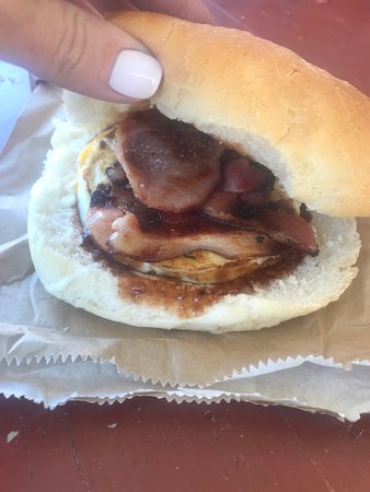 Avenel Cafe - Sydneys Hotel 0