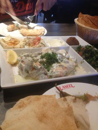 Al Aseel Restaurant - Sydneys Hotel 0