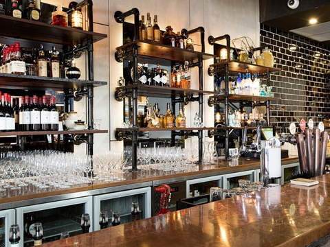 Shaw & Co - Sydneys Hotel 4