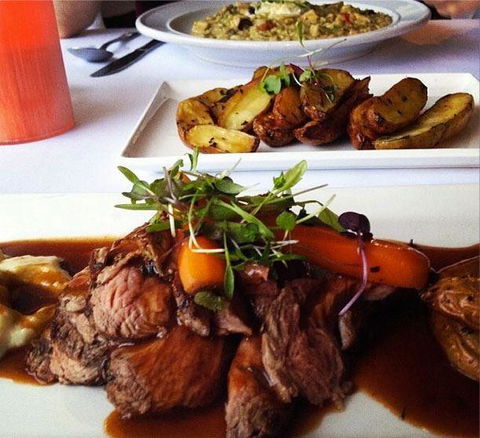 Domani's Cafe Restaurant & Bar - Sydneys Hotel 11