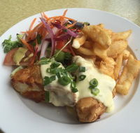 Swill 'N' Grill - Sydneys Hotel