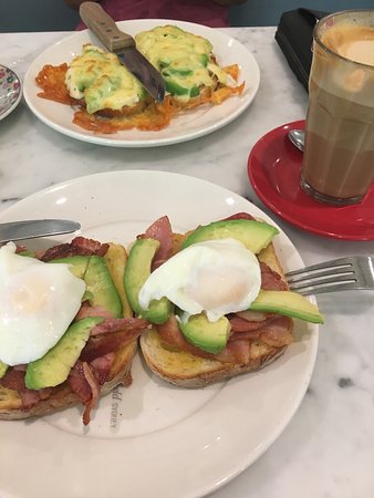 Caffe Contessa - Sydneys Hotel 0