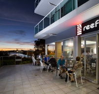 Reef Bar Grill - Sydneys Hotel