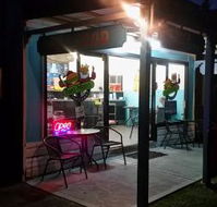 Two Mates Takeaway - Sydneys Hotel
