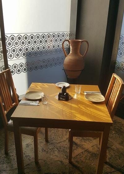 Antiquity Greek Restaurant - Sydneys Hotel 3