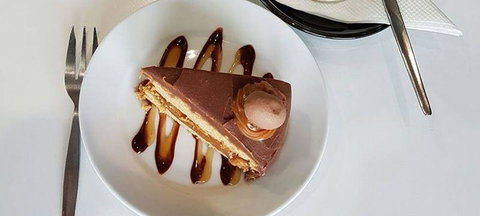 Mun Hing - Sydneys Hotel 1