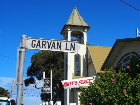 Cuttagee NSW Sydneys Hotel