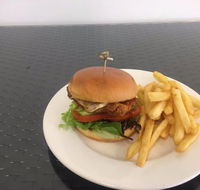The Cafe - Sydneys Hotel
