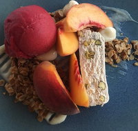 Whale Restaurant - Sydneys Hotel