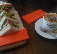 Michaels Cafe - Sydneys Hotel