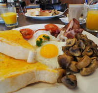 Hudsons of Dickson - Sydneys Hotel