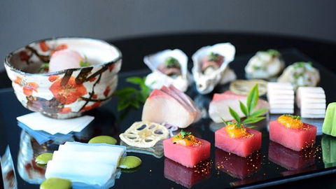 Lilotang - Sydneys Hotel 0