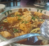 Yat Bun Tong - Sydneys Hotel
