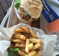 Lake Vue Cafe - Sydneys Hotel